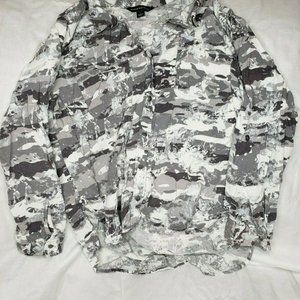 Rock and Republic Long Sleeve Top Camo Button Up L